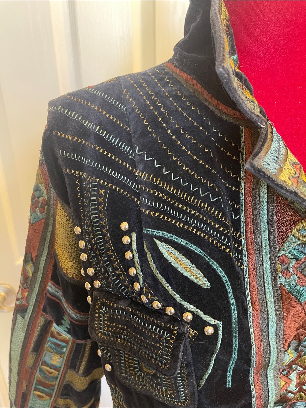 Johnny Was Black Velvet Bomber Jacket with Teal & Brown Embroidery - Picture 8 of 12